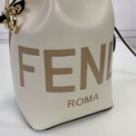 Mon Tresor-White leather minibag