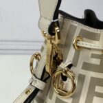 Mon Tresor-White leather minibag