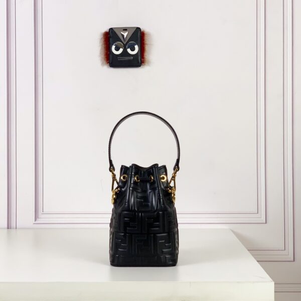 Mon Tresor-Black leather mini-bag