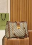 Padlock Medium GG Shoulde Bag #479197