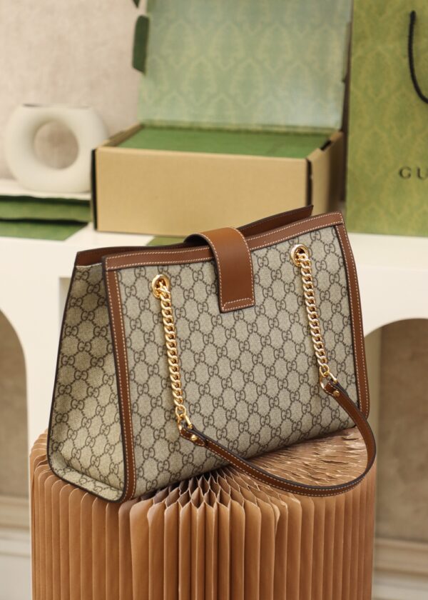 Padlock Medium GG Shoulde Bag #479197