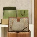 Padlock Medium GG Shoulde Bag #479197