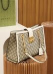 Padlock Medium GG Shoulde Bag #479197