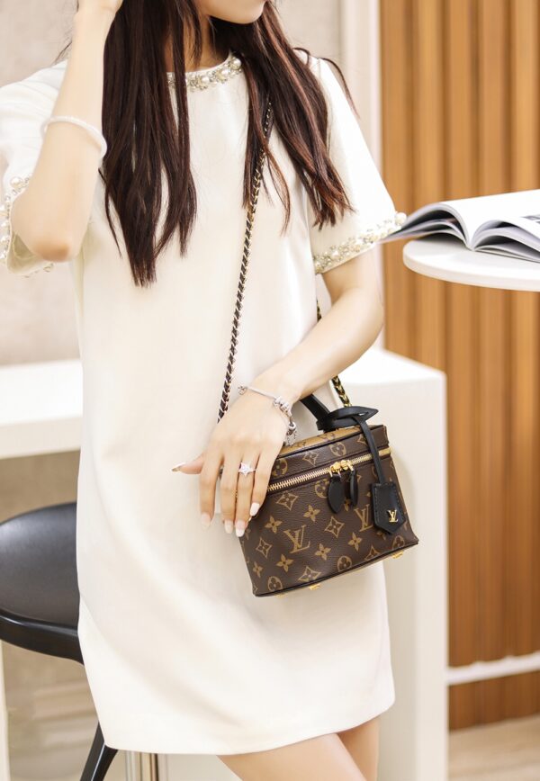 Vanity PM #M45165