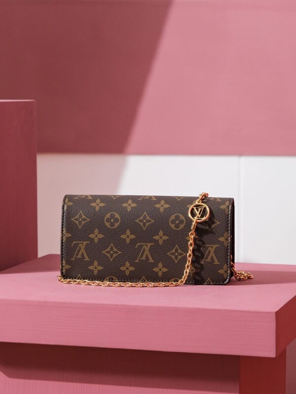 Wallet On Chain Lily #M82509