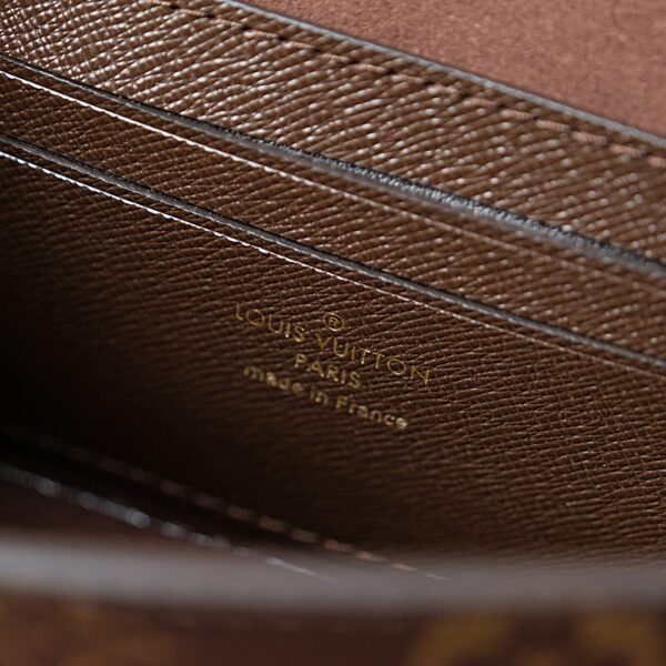 Wallet On Chain Lily #M82509