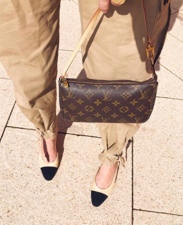 Wallet On Chain Lily #M82509