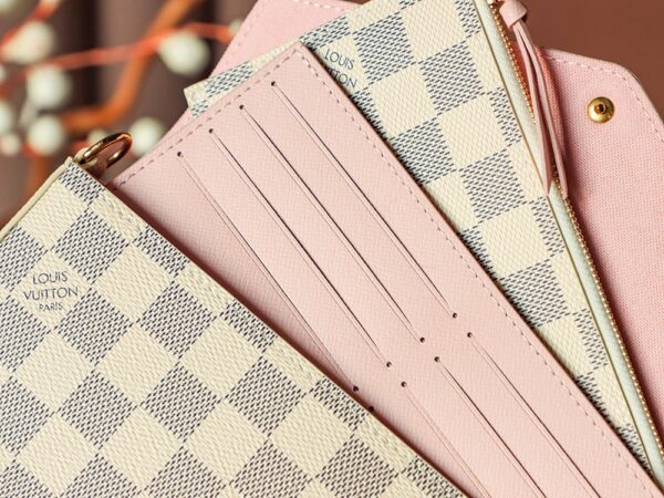 Crossbody Bag #M63106