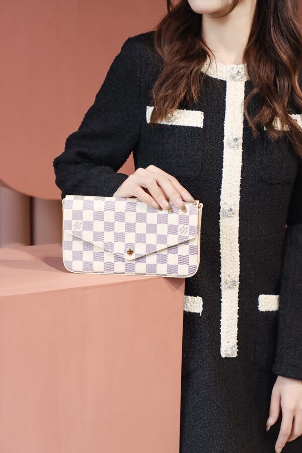 Crossbody Bag #M63106