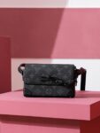 Steamer Wearable Wallet #81783