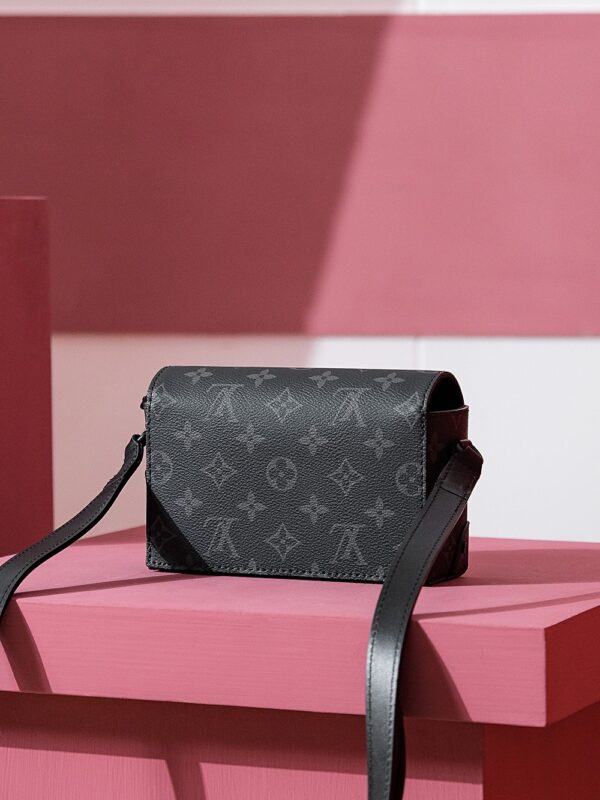 Steamer Wearable Wallet #81783