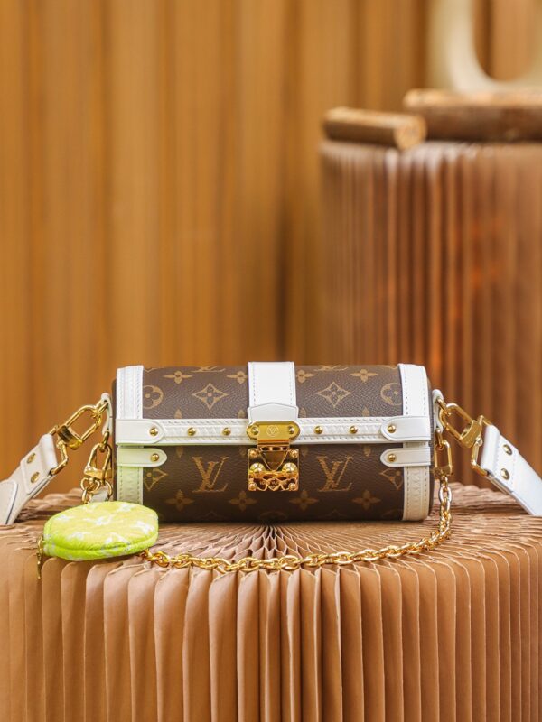Papillon Trunk #M57835