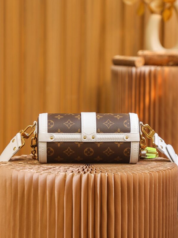 Papillon Trunk #M57835