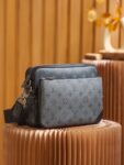Trio Messenger #M69443