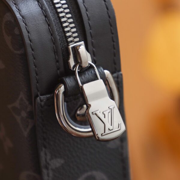 Trio Messenger #M69443