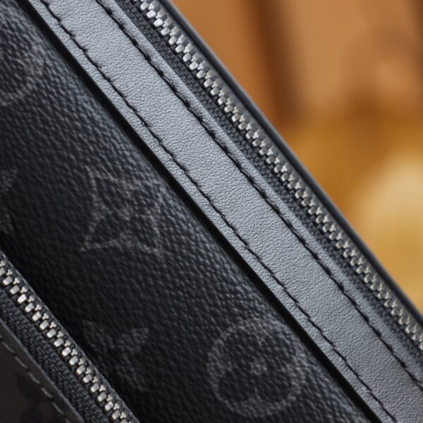 Trio Messenger #M69443