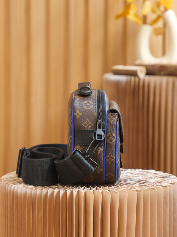 S Lock Messenger  #M45863