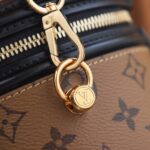 Cannes #M43986