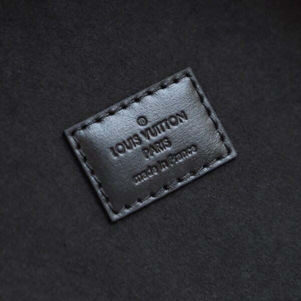 Cannes #M43986
