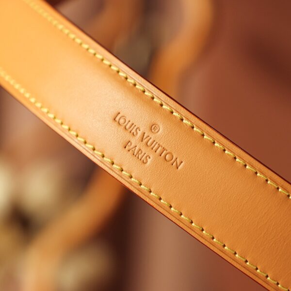 Side Trunk MM #M46358