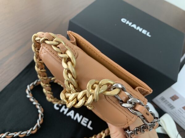 19 Chain Coin Purse #AP1773
