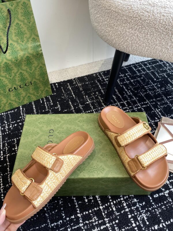 Women's Sandal With Double G