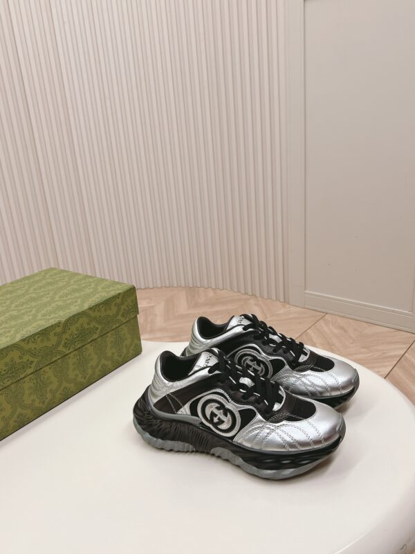 Women's Gucci Ripple Sneaker