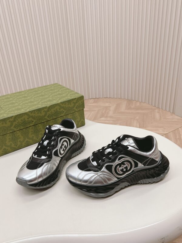 Women's Gucci Ripple Sneaker