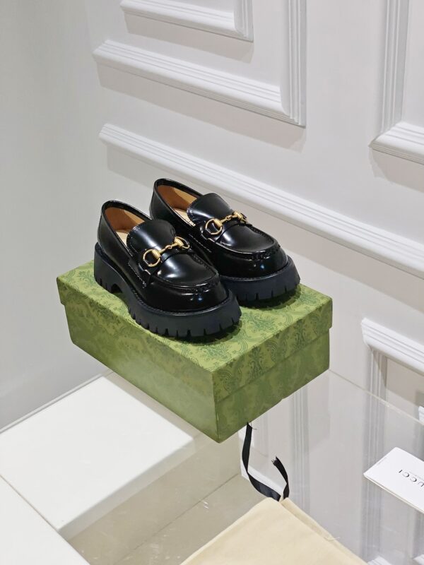 Women's Loafer With Horsebit