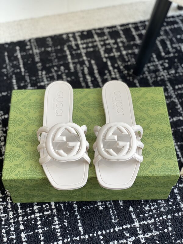 Women's Interlocking G Slide Sandal