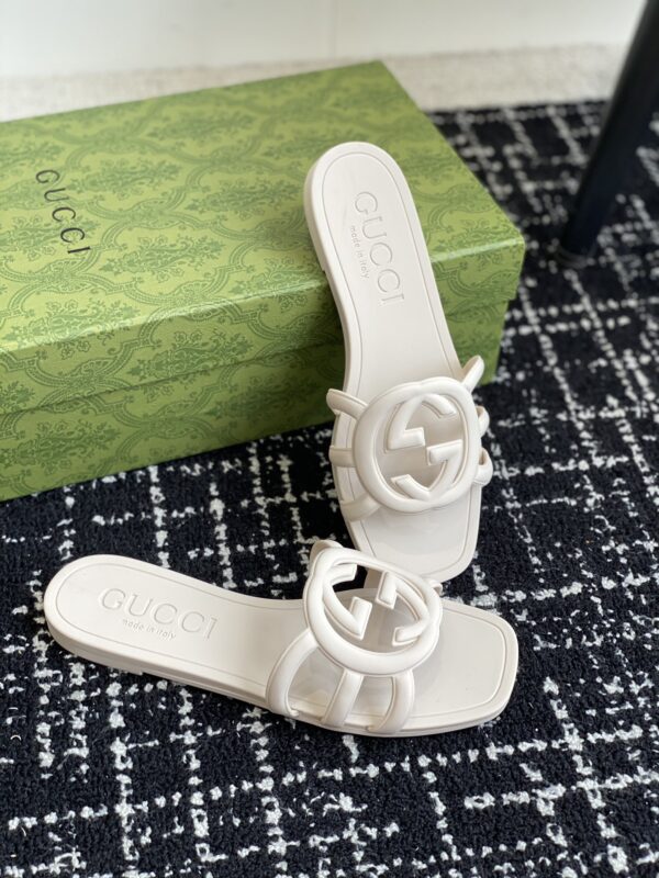 Women's Interlocking G Slide Sandal