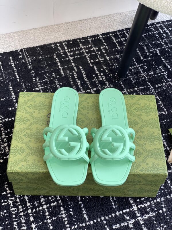 Women's Interlocking G Slide Sandal