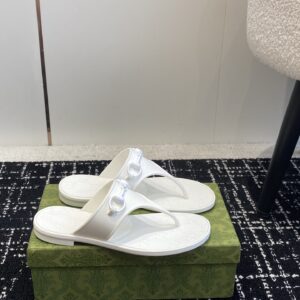 Women's Thong Sandal With Horsebit