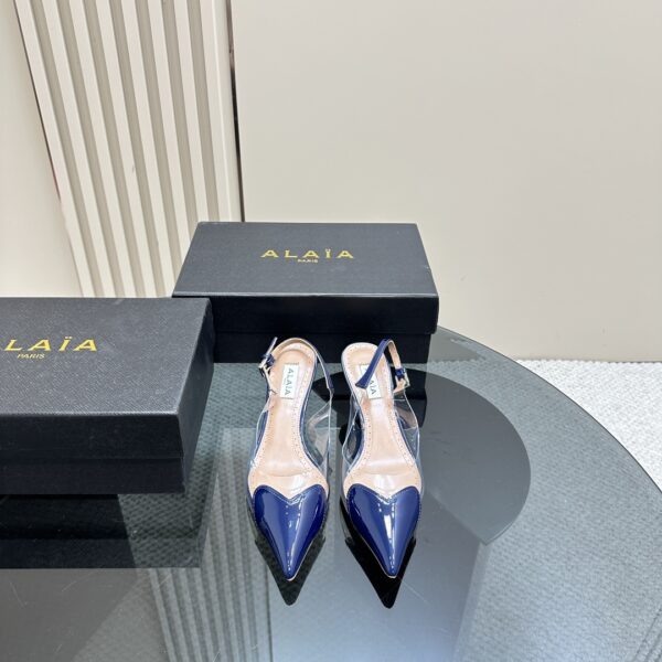 LE CŒUR SLINGBACKS IN PATENT LAMBSKIN