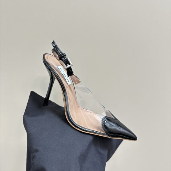 LE CŒUR SLINGBACKS IN PATENT LAMBSKIN