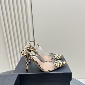LE CŒUR SLINGBACKS IN PATENT LAMBSKIN