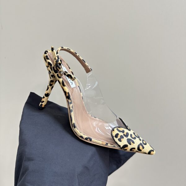 LE CŒUR SLINGBACKS IN PATENT LAMBSKIN