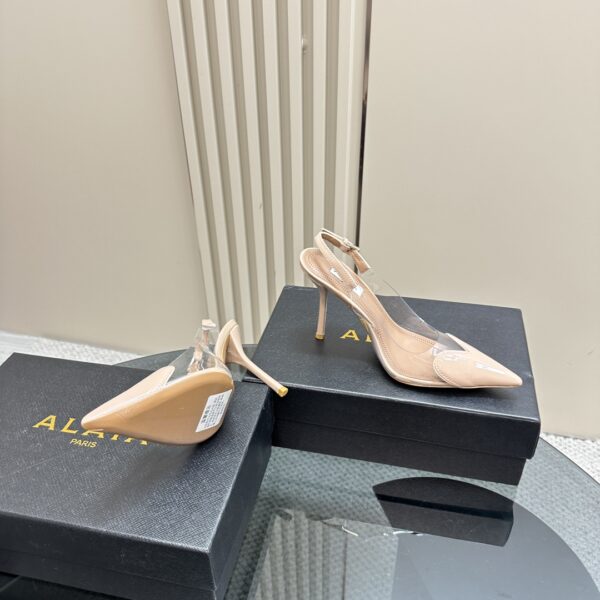LE CŒUR SLINGBACKS IN PATENT LAMBSKIN