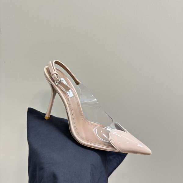 LE CŒUR SLINGBACKS IN PATENT LAMBSKIN