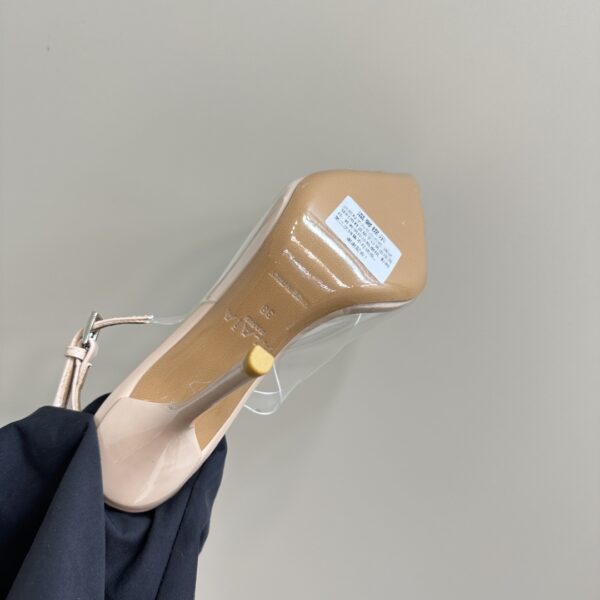LE CŒUR SLINGBACKS IN PATENT LAMBSKIN