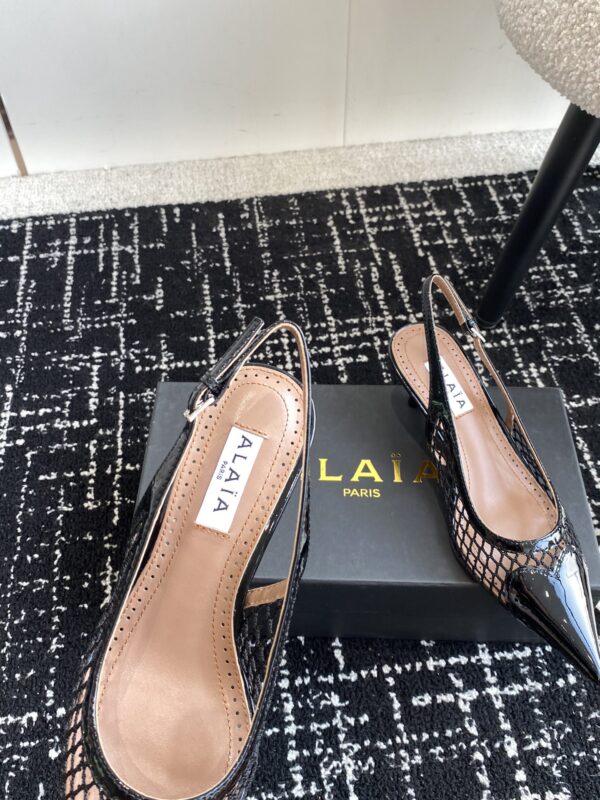 LE CŒUR SLINGBACKS IN FISHNET