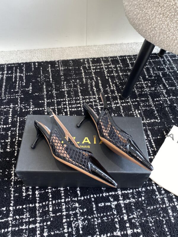 LE CŒUR SLINGBACKS IN FISHNET