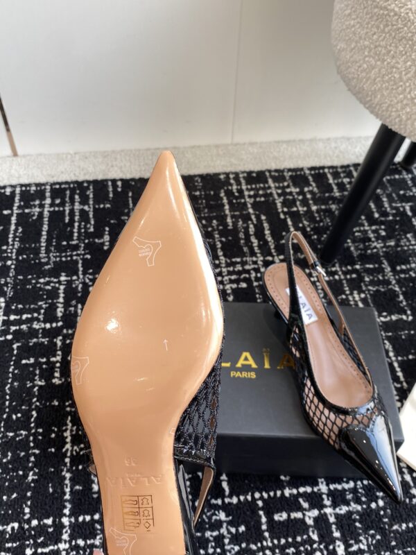 LE CŒUR SLINGBACKS IN FISHNET
