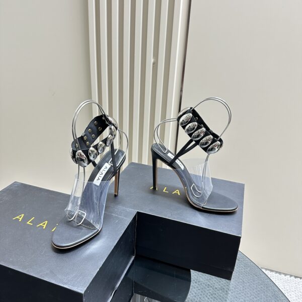 TRIBALE SANDALS IN CALFSKIN
