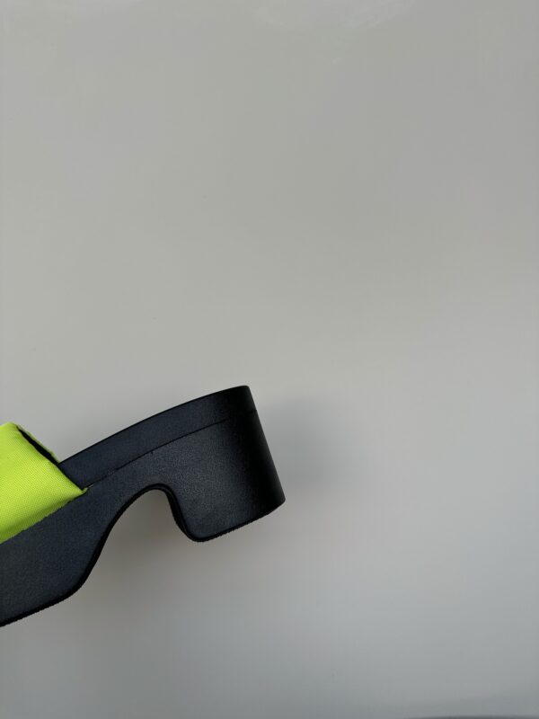 Platform Slide in Nylon