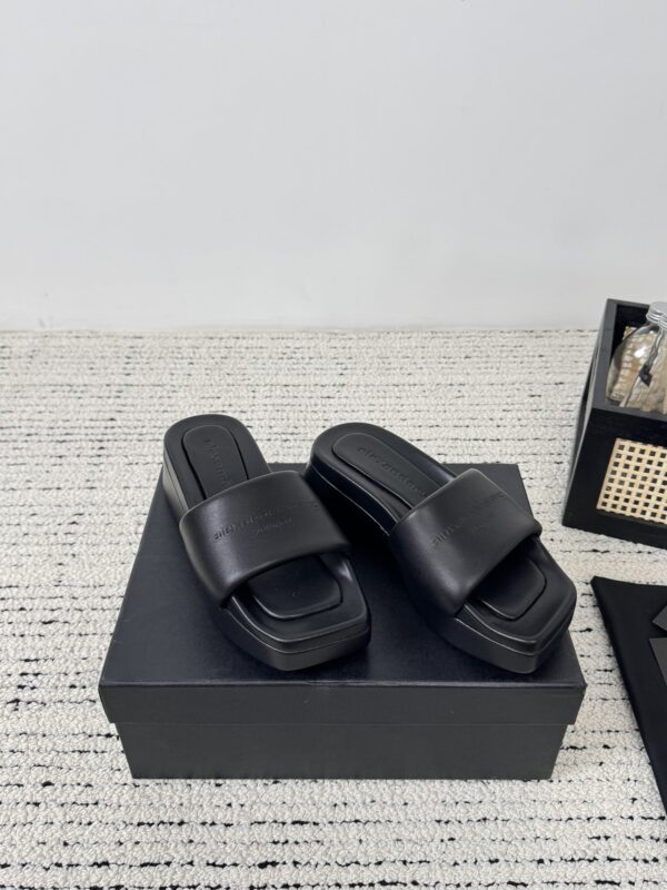 Trompe-l'oeil Denim Goatskin Float Slide