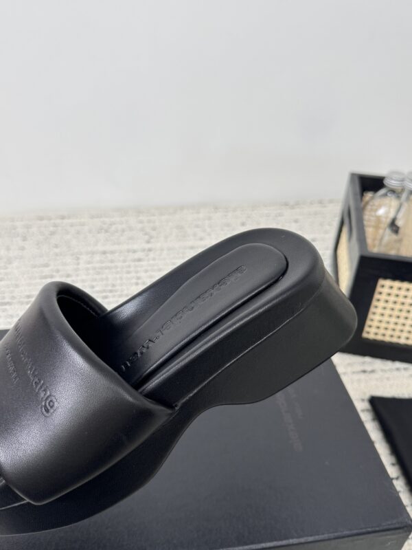 Trompe-l'oeil Denim Goatskin Float Slide