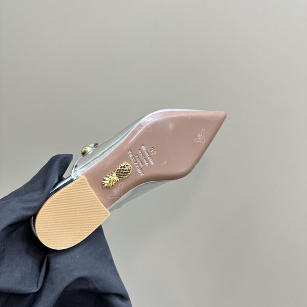 Flat Mules With Pearl
