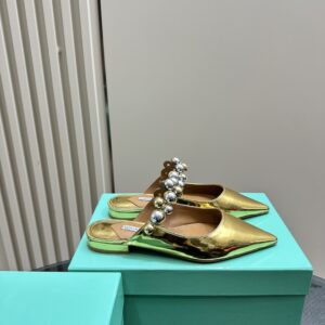 Flat Mules With Pearl