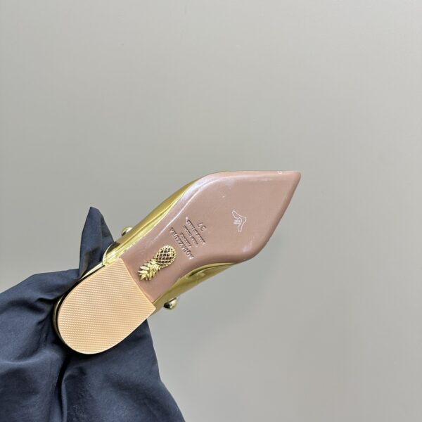 Flat Mules With Pearl